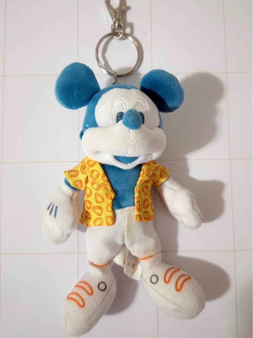 Disney Aulani Hawaii Mickey Mouse Plush Keychain Bag Tag